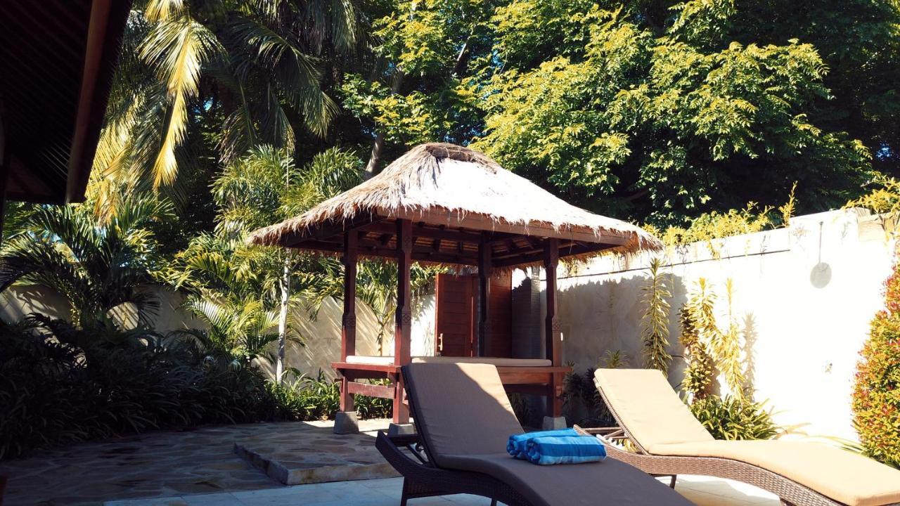 Gili Palms Villas Гили Траванган Экстерьер фото